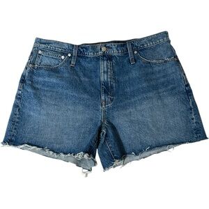 300 Madewell Relaxed Mid-Length Denim Shorts – Size 33 – Light Wash, High Rise